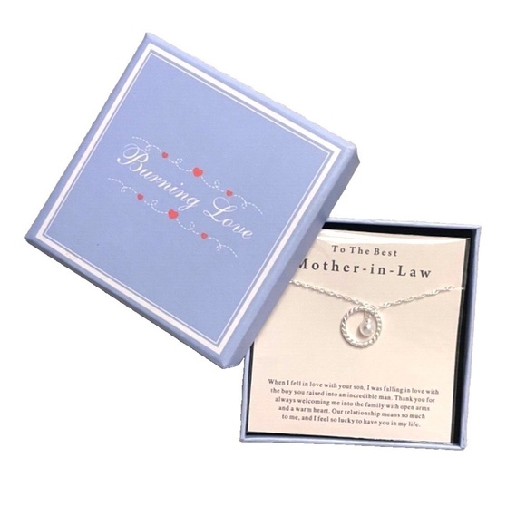 Burning Love Mother-in-Law Necklace; Sterling Silver Circle Pendant; NWT - Picture 4 of 4